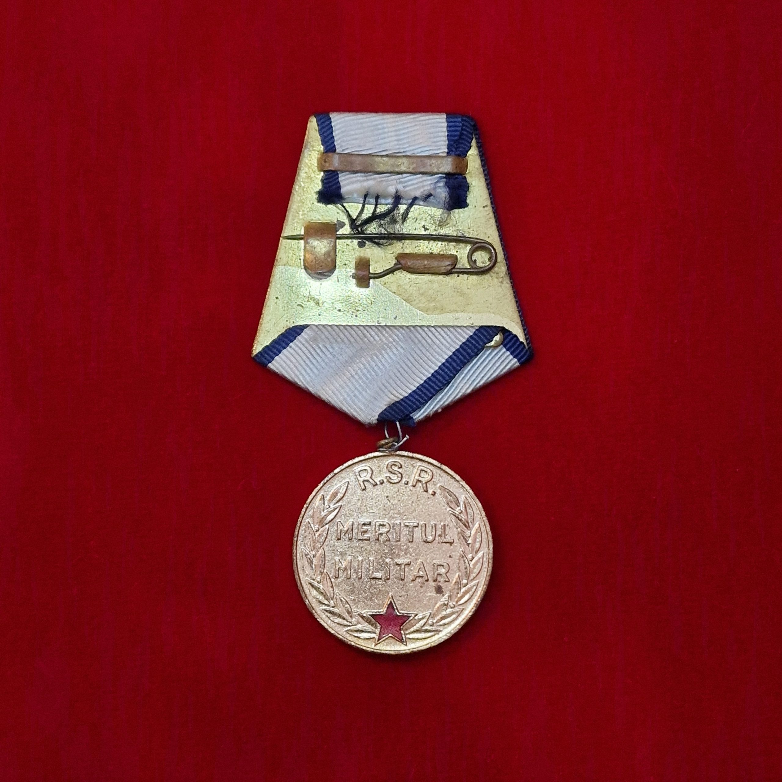 Medalia Meritul Militar RSR - clasa 1 - imagine 2