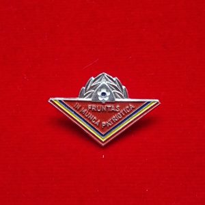 Insigna Fruntaș în munca patriotică (plat)