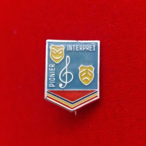 Insigna Pionieri interpret (convex)